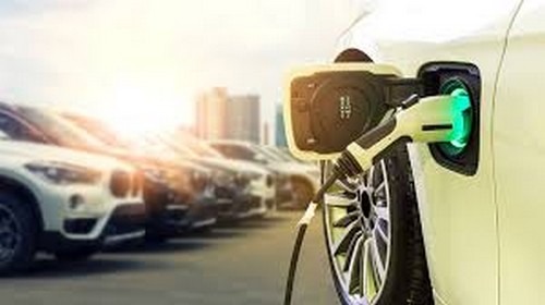 Un’auto elettrica è meglio per  le  emmissioni e  sosteniblità